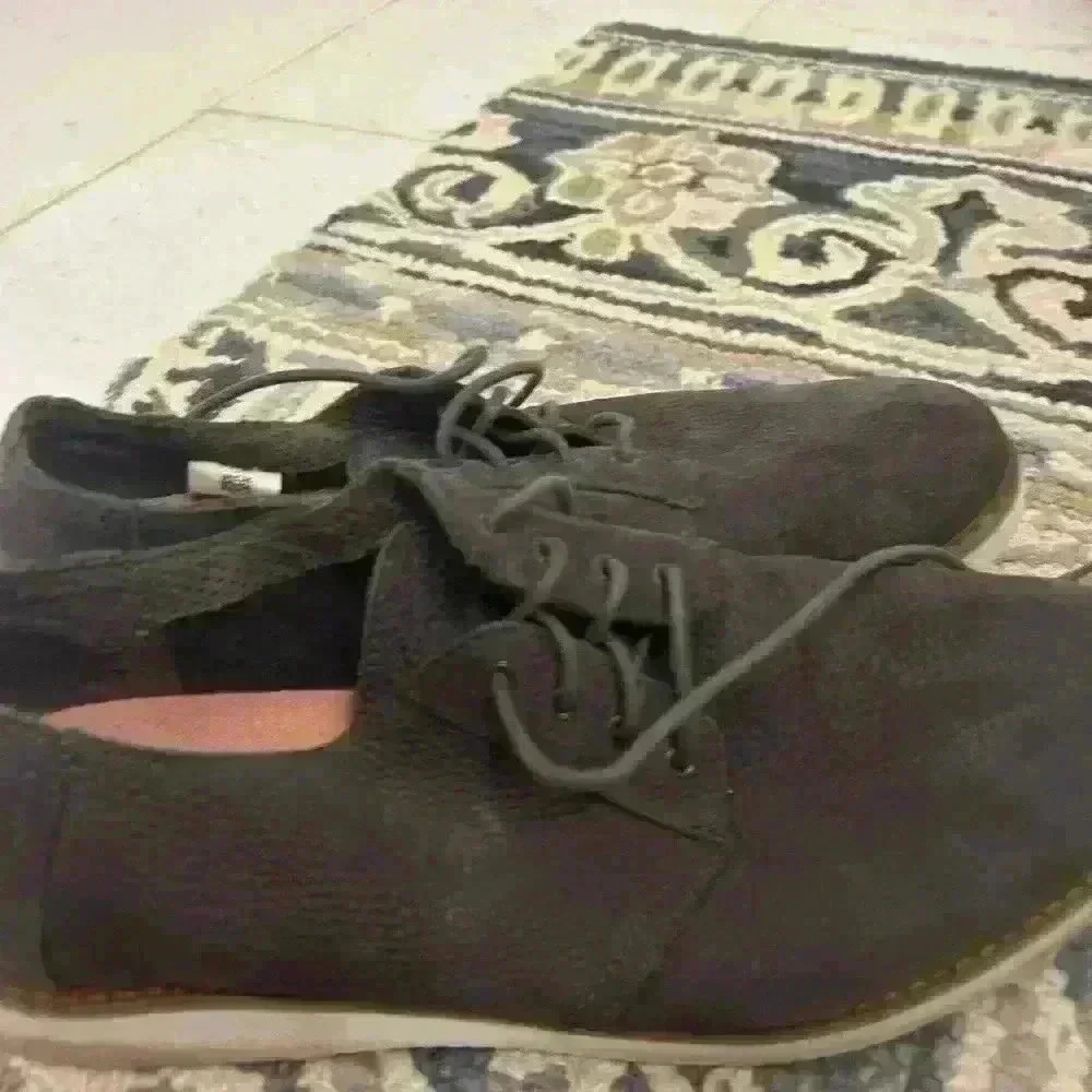 Toms Mens 10